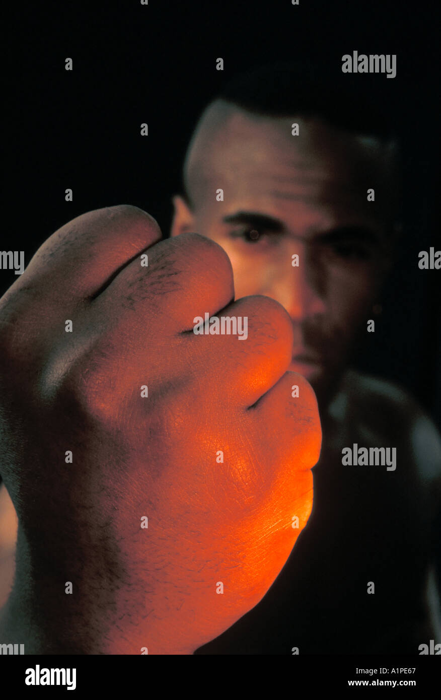 Schwarzer Mann Faust Stockfoto