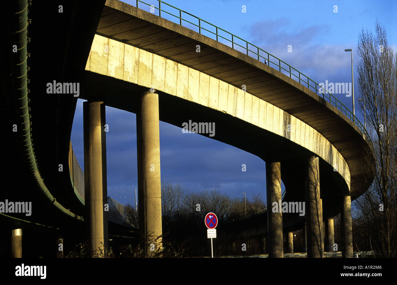 Autobahn Fly-over, Leverkusen, North Rhine-Westphalia, Germany. Stockfoto