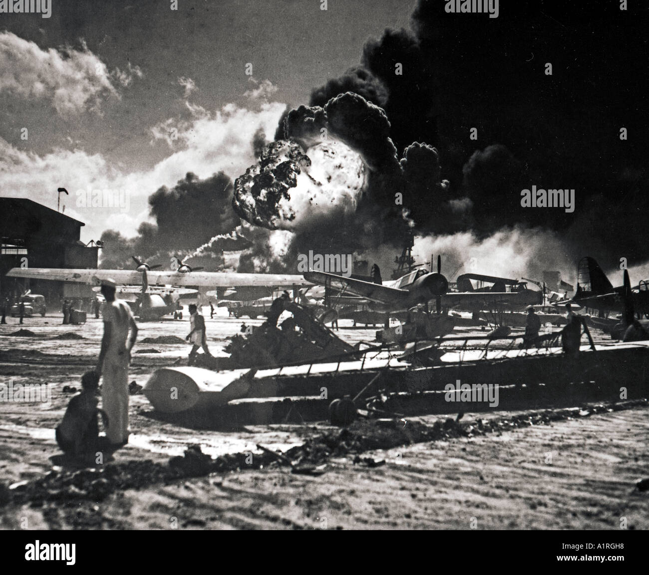 Pearl Harbor Attack Stockfotos & Pearl Harbor Attack Bilder - Alamy