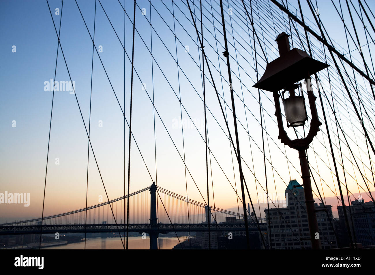 BROOKLYN BRIDGE UND DIE MANHATTAN BRIDGE, NEW YORK CITY Stockfoto