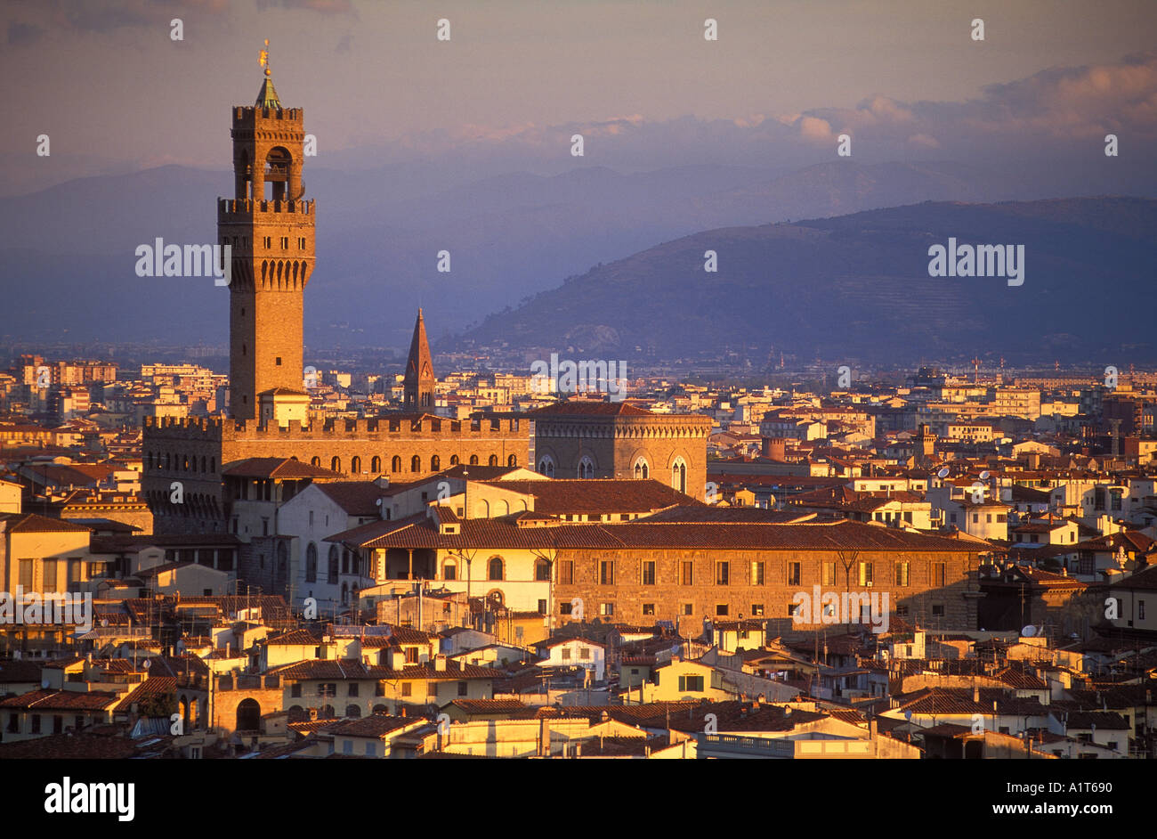 Blick auf Florenz vom Piazza Michelangelo mit Palazzo Vecchio Florenz Toskana Italien Stockfoto