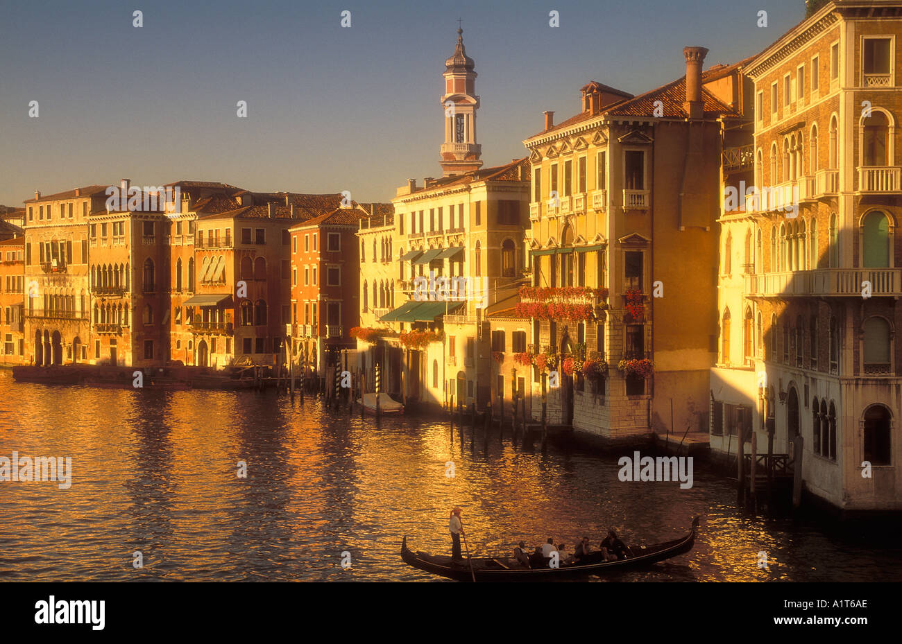 Canal Grande nr Rialto Venedig Italien Stockfoto