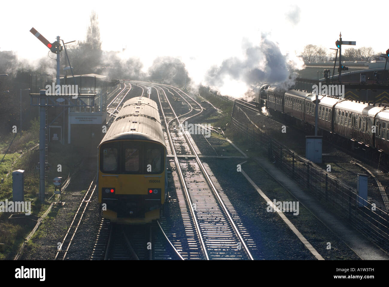 Züge auf der Hauptstrecke und Severn Valley Railway in Kidderminster, Worcestershire, England, UK Stockfoto