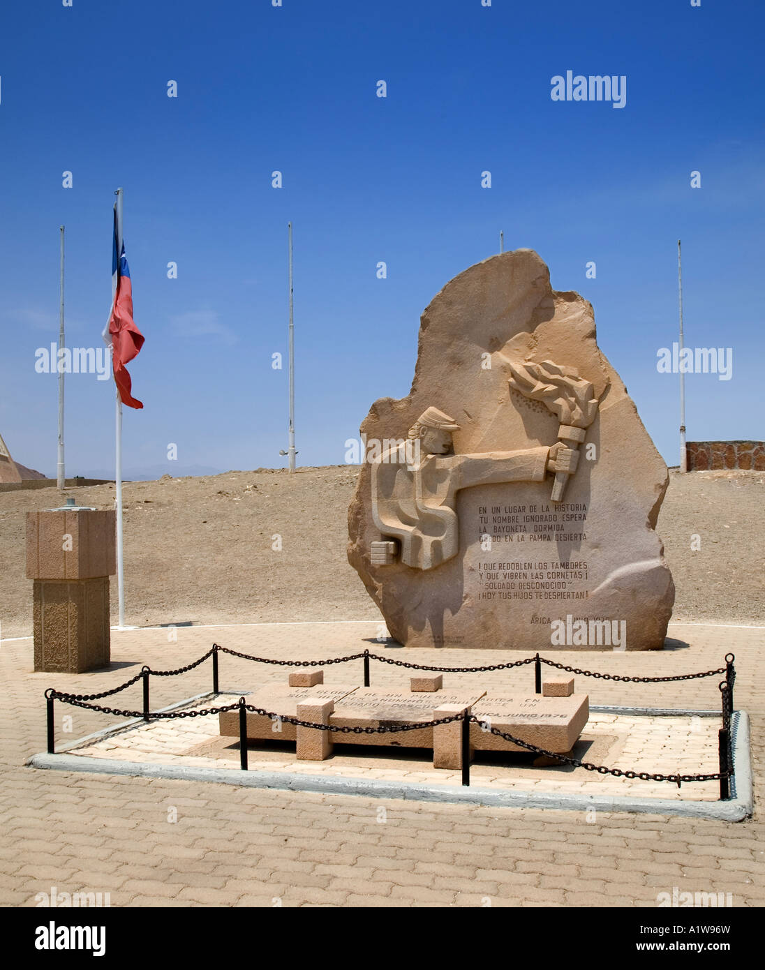 Pacific War Memorial an der Spitze von El Morro, Arica, Chile - eine Hommage an chilenischen und Peruaner, die in der Pazifik-Krieg gekämpft. Stockfoto