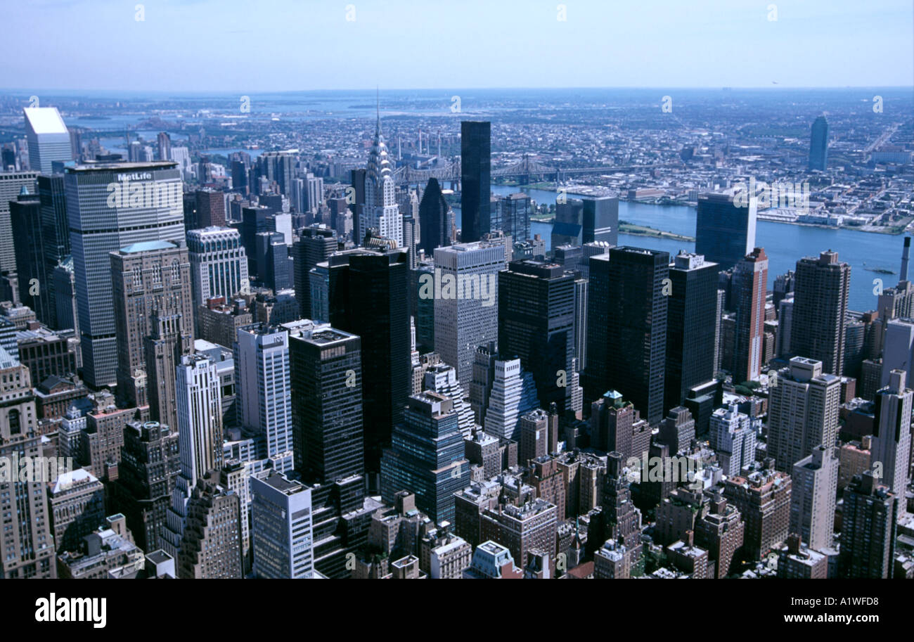 Skyline von New York aus dem Empire State building Stockfoto