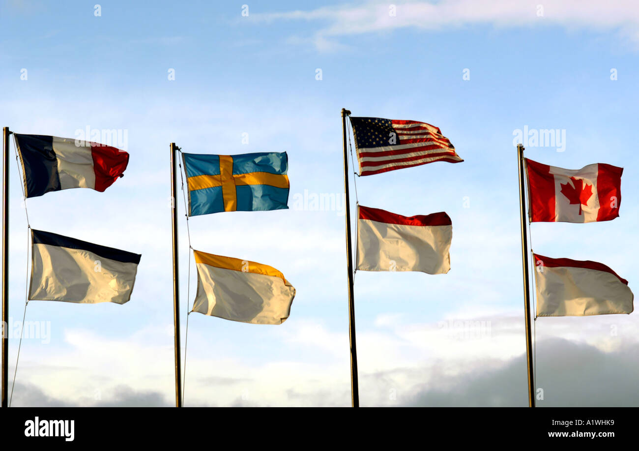 Internationalen Flaggen wehen am Seattle Pike Place Market am Morgen des 7. Januar 2006. Stockfoto
