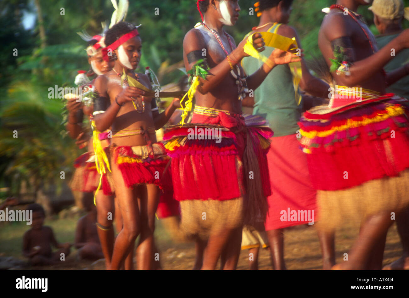 Tänzerinnen im Yam fest Feier Trobriand-Inseln Papua-Neuguinea Stockfoto