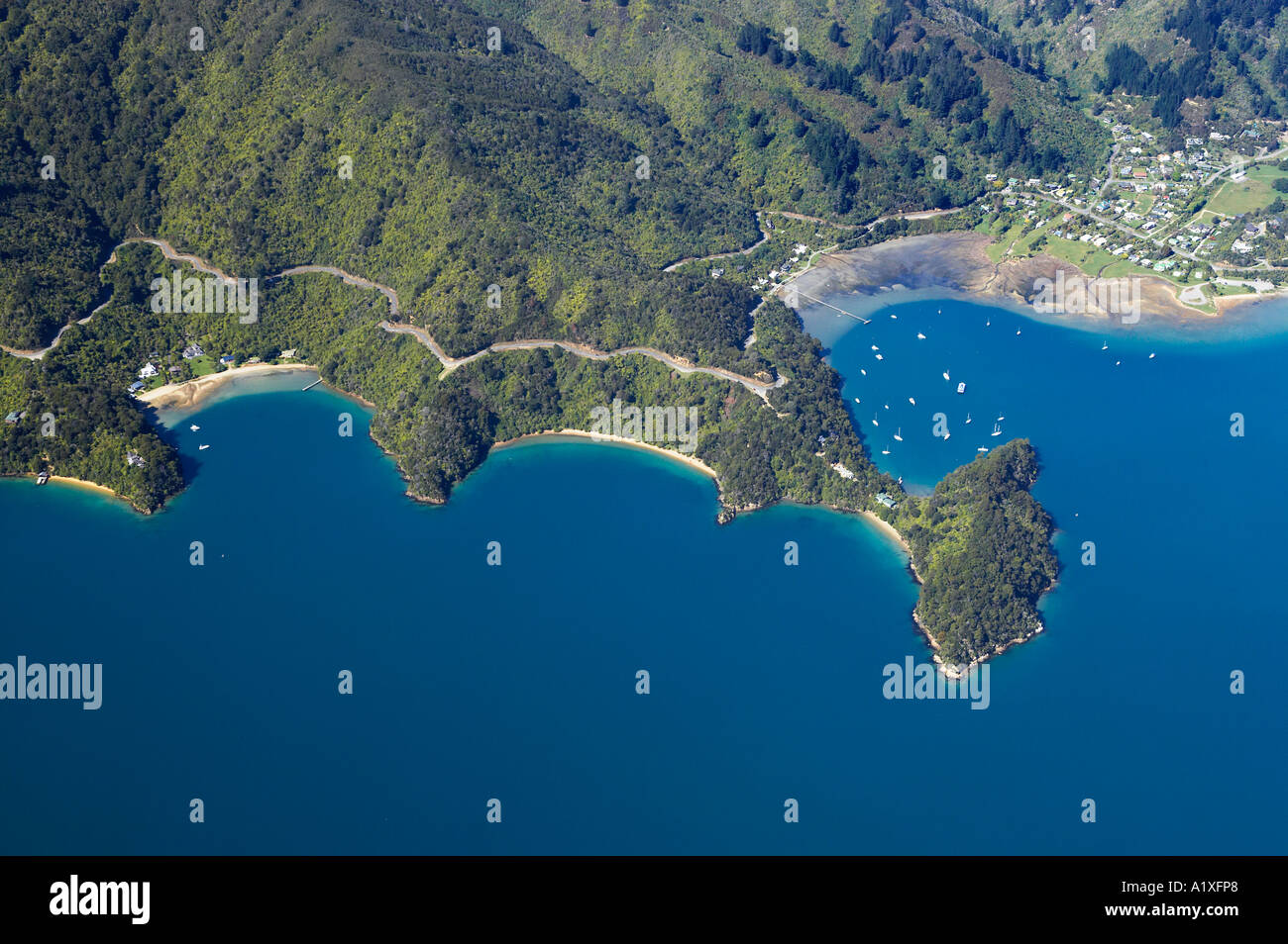 Ngakuta Bay richtig Marlborough Sounds Südinsel Neuseeland Antenne Stockfoto