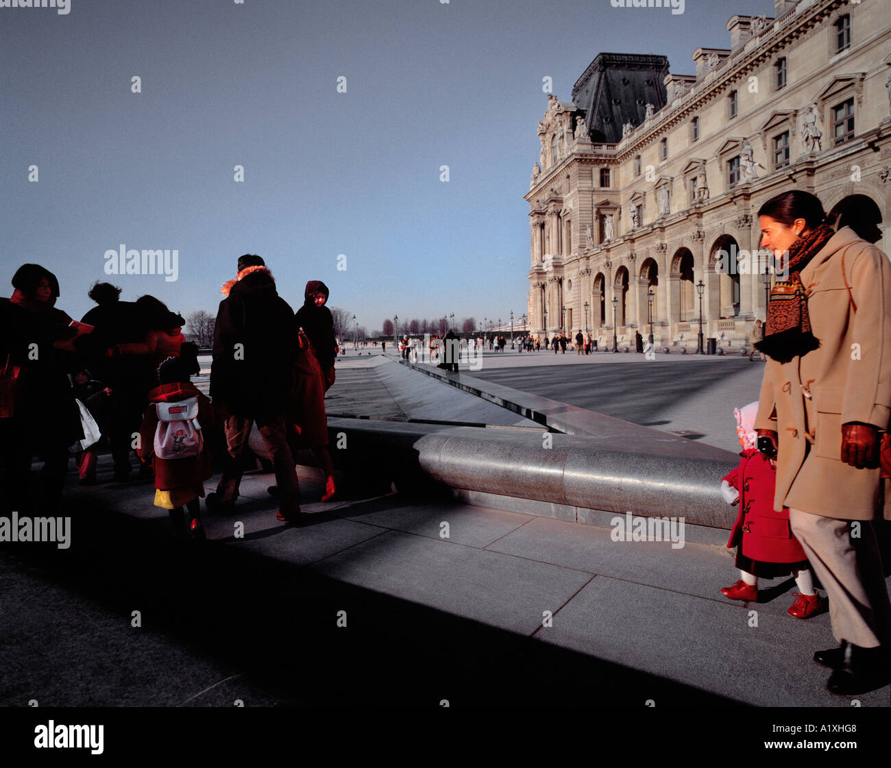 "Cour Napoleon", dem Louvre, Paris, Frankreich. Stockfoto