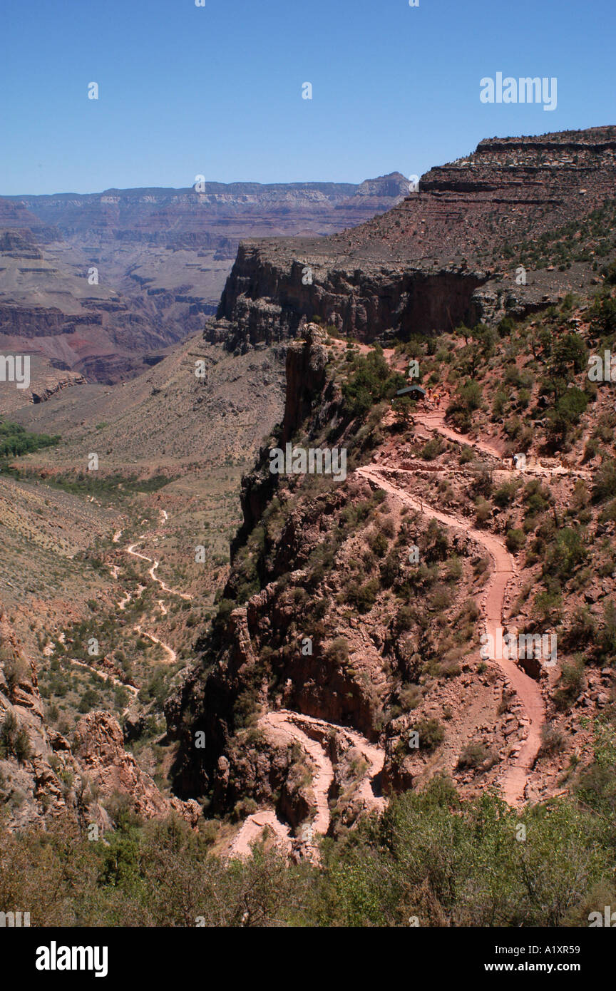 Bright Angel Trail mit Blick auf Indian Gardens, Grand Canyon, Arizona, USA Stockfoto
