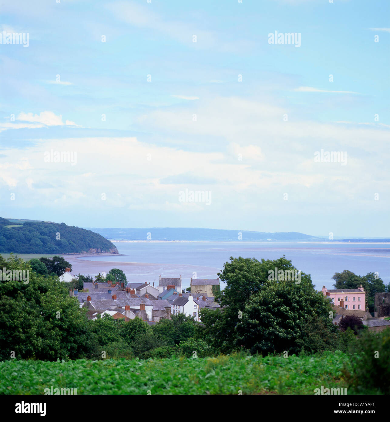 Laugharne ist eine stadt in carmarthenshire Fotos und Bildmaterial in