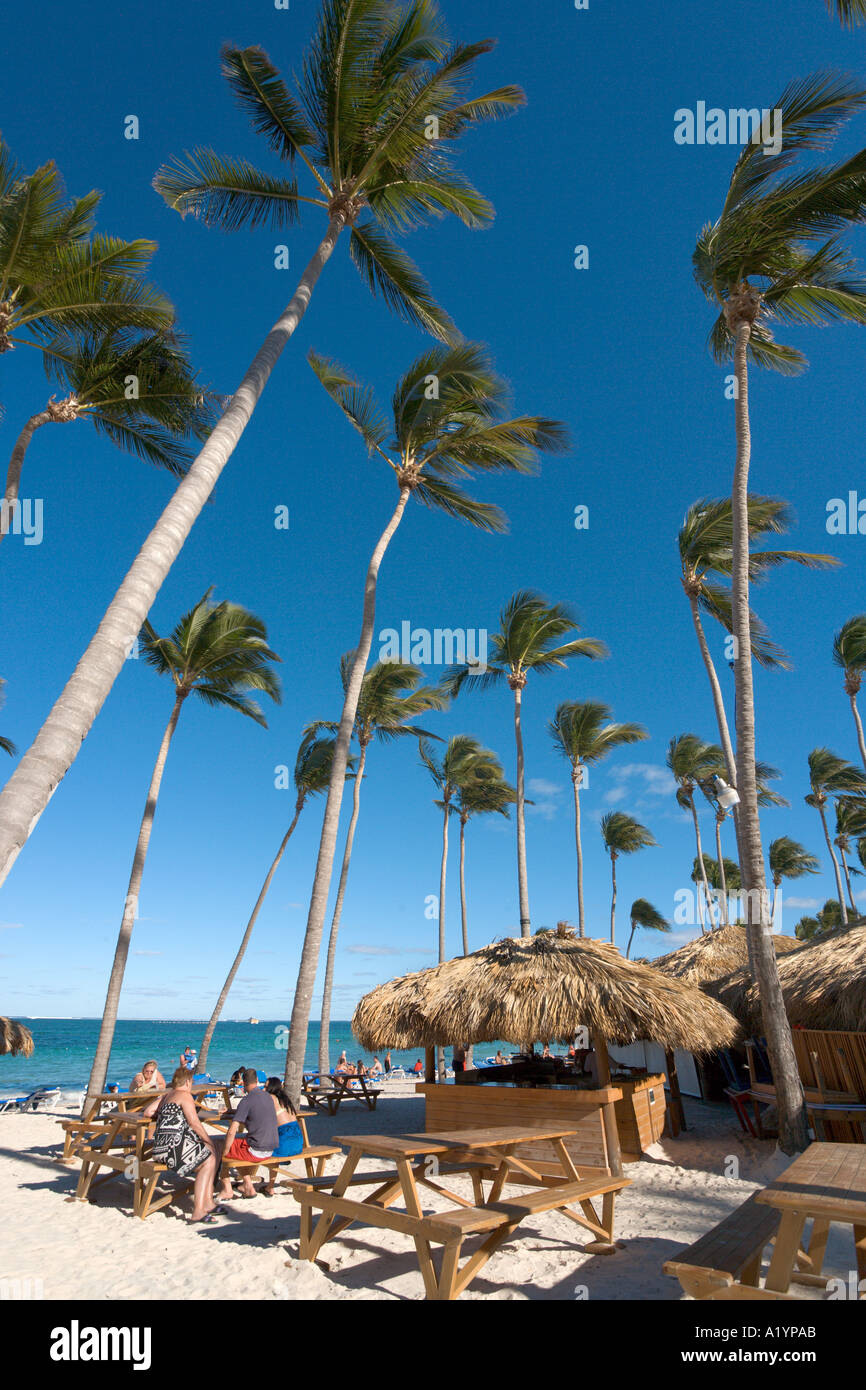 Strand Bar im Natura Park Hotel, Bavaro Beach, Punta Cana, Dominikanische Republik Stockfoto