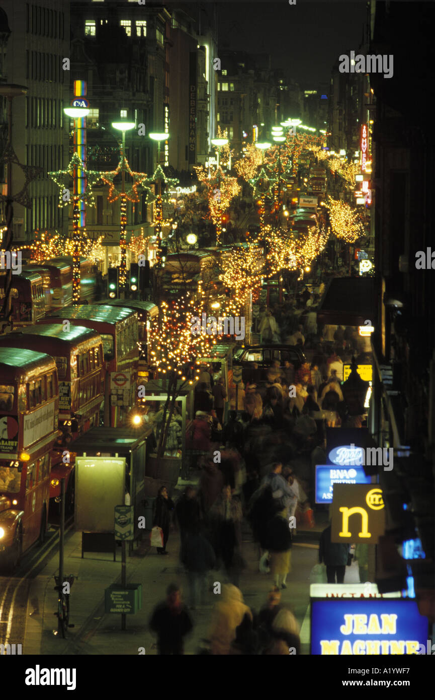 Vereinigtes Königreich Weihnachtsbeleuchtung in der Oxford Street London 1986 Stockfoto