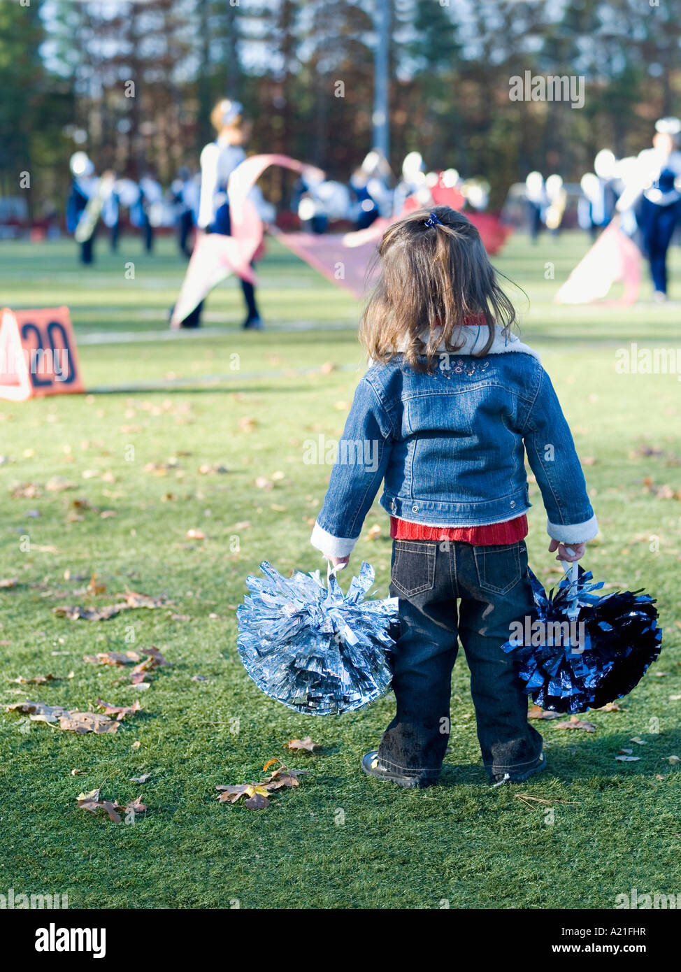 Kleines Mädchen Cheerleading Stockfoto