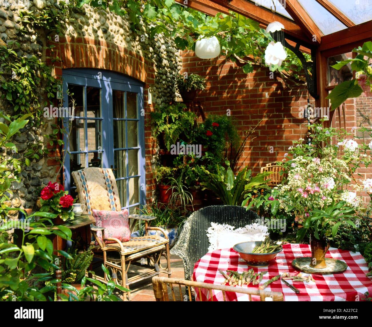 Wintergarten innen Howell Haus Norfolk England UK B Harrison Country Practice Sept 92 IDEAL Häuser Stockfoto