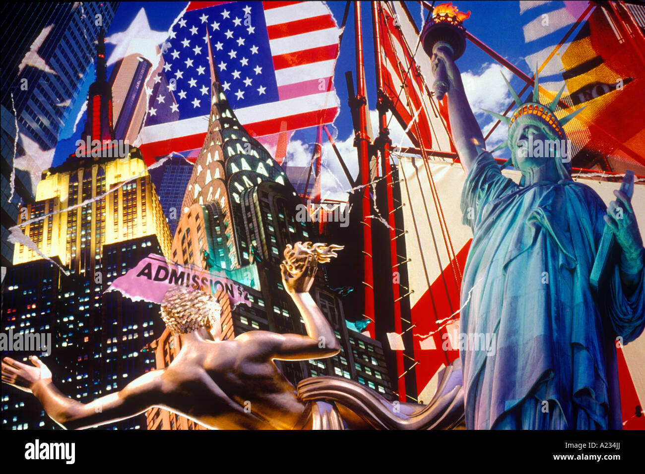 USA Empire State Building, Chrysler Building, Freiheitsstatue, Prometheus und American Flag. Farbenfrohe Montage von Ikonen von New York City Stockfoto
