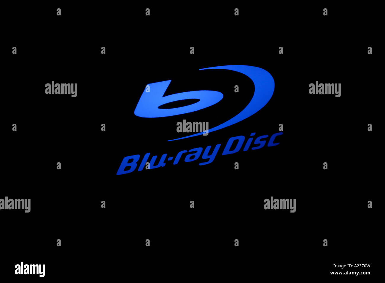 Blu Ray-Logo in blau genommen von einem Blu-Ray DVD-player Stockfoto