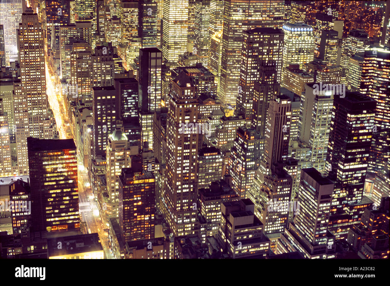 USA-New York-New York City Luftaufnahme von Manhattan bei Nacht Stockfoto