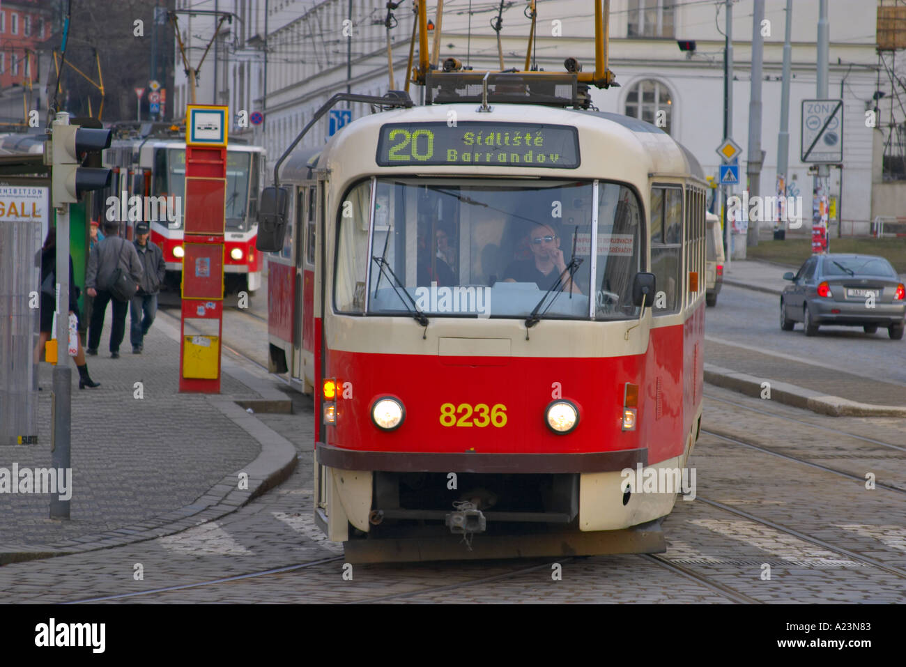 Straßenbahn in kleinen Viertel von Prag Tschechische Republik Stockfoto