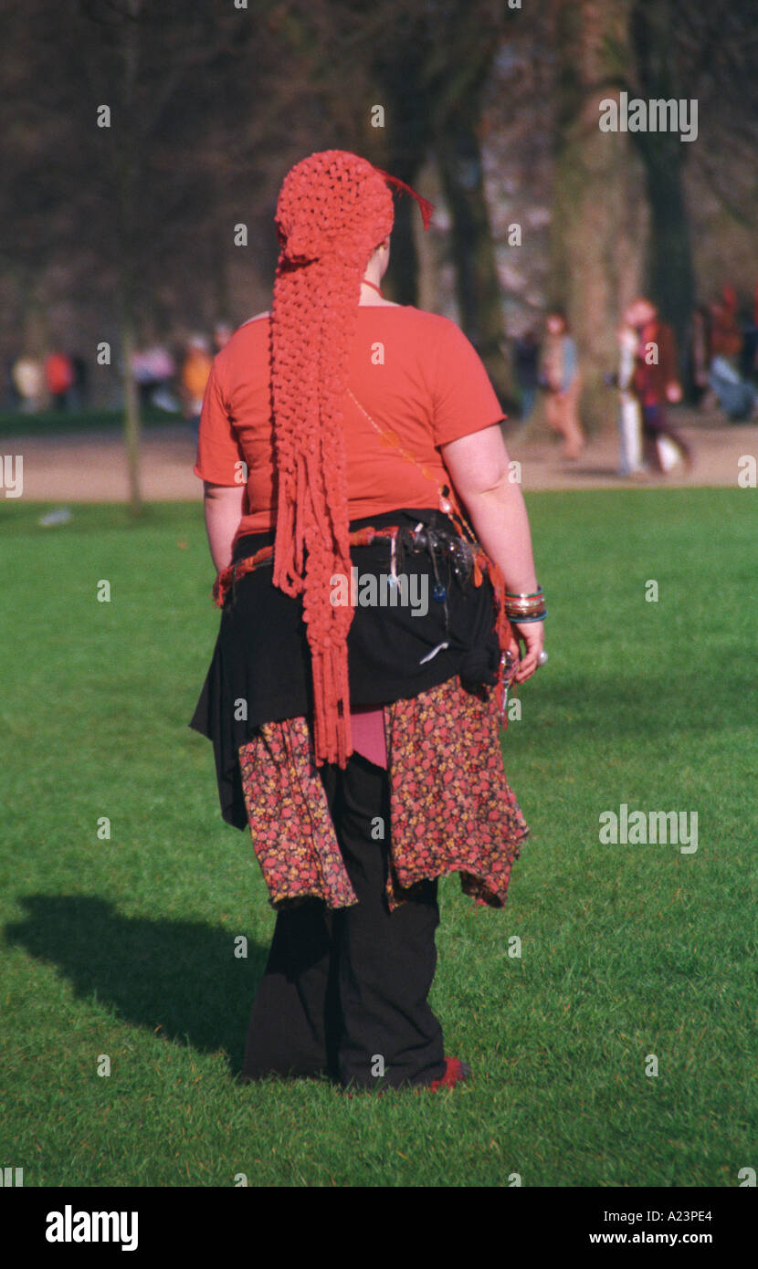 Demonstration gegen den Krieg im Irak im März 2003 in London junge Frau von hinten im Hyde Park Stockfoto