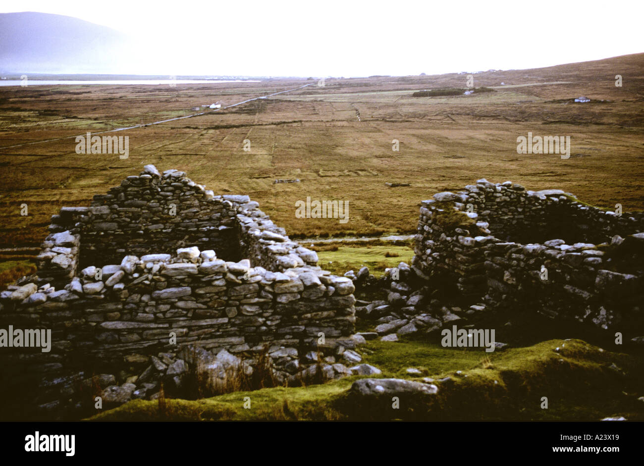 VERLASSENES Dorf aus den 1840er Jahren große Kartoffel HUNGERSNOT ACHILL CO MAYO Irland Stockfoto