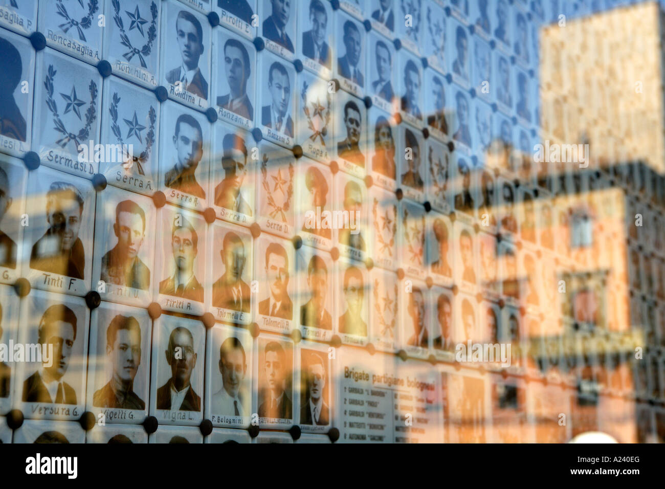 Krieg-Denkmal, Detail, Piazza del Nettuno, Bologna, Emilia-Romagna, Italien, Europa. Stockfoto