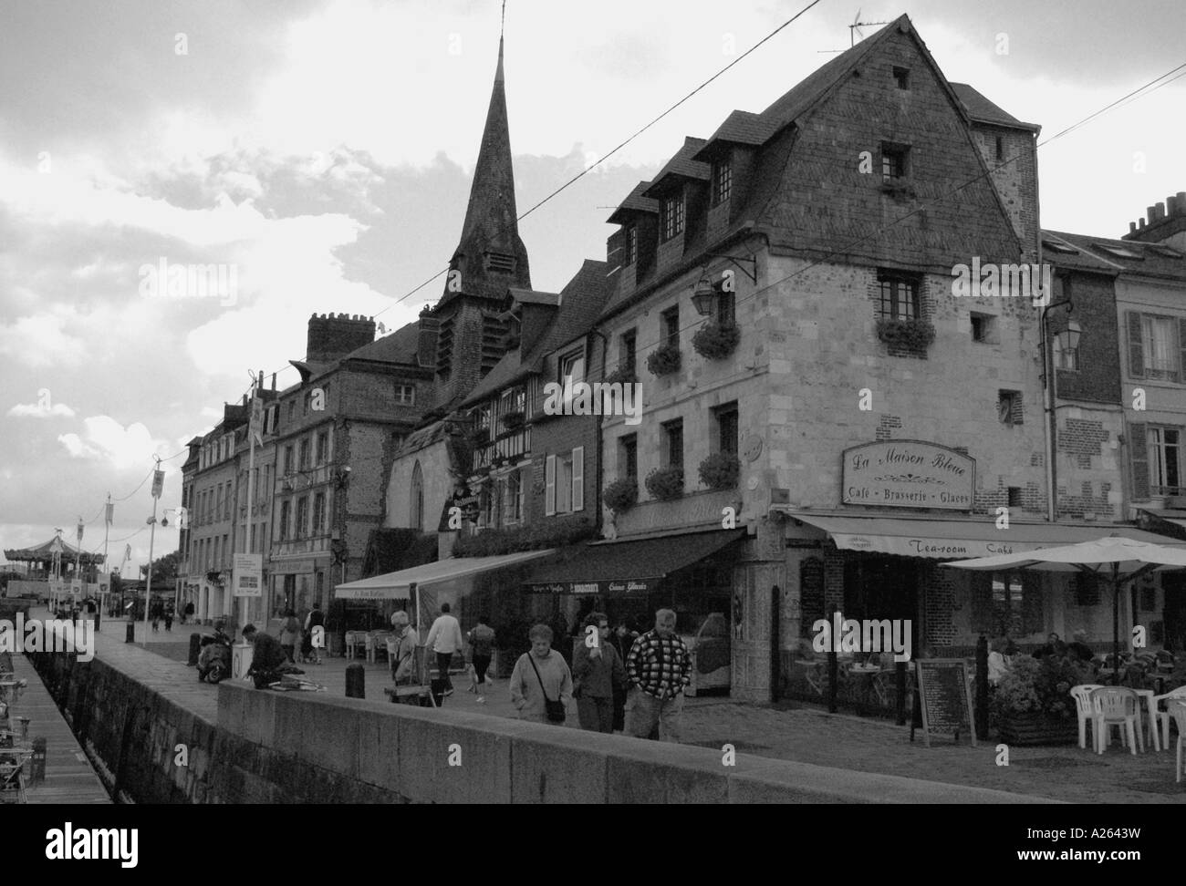 Charakteristischen Blick auf Honfleur alten Hafen Ärmelkanal Ärmelkanal Normandie Normandie Westfrankreich Nordeuropa Stockfoto