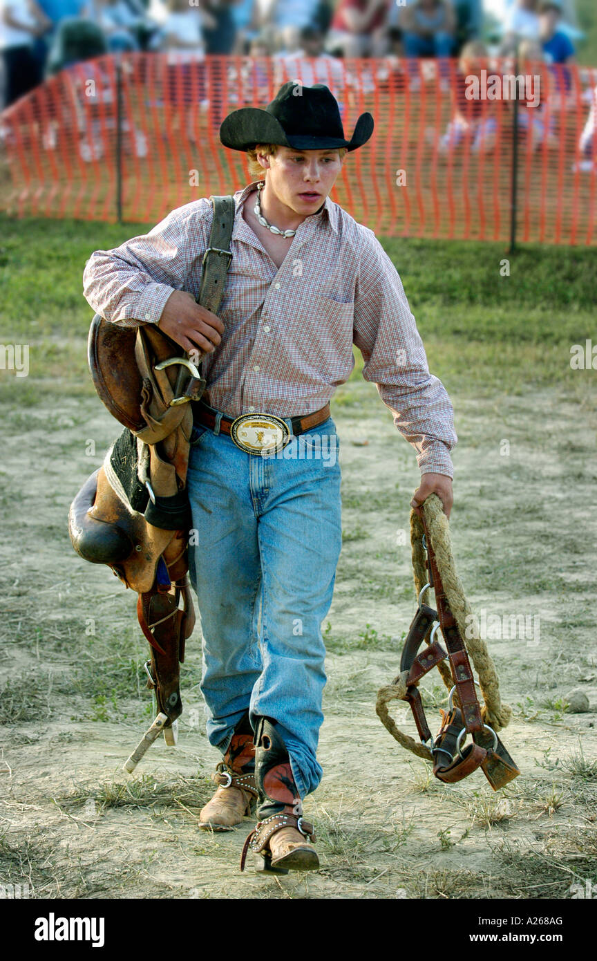 Cowboys entspannen vor der Teilnahme an einem Rodeo-event Stockfoto
