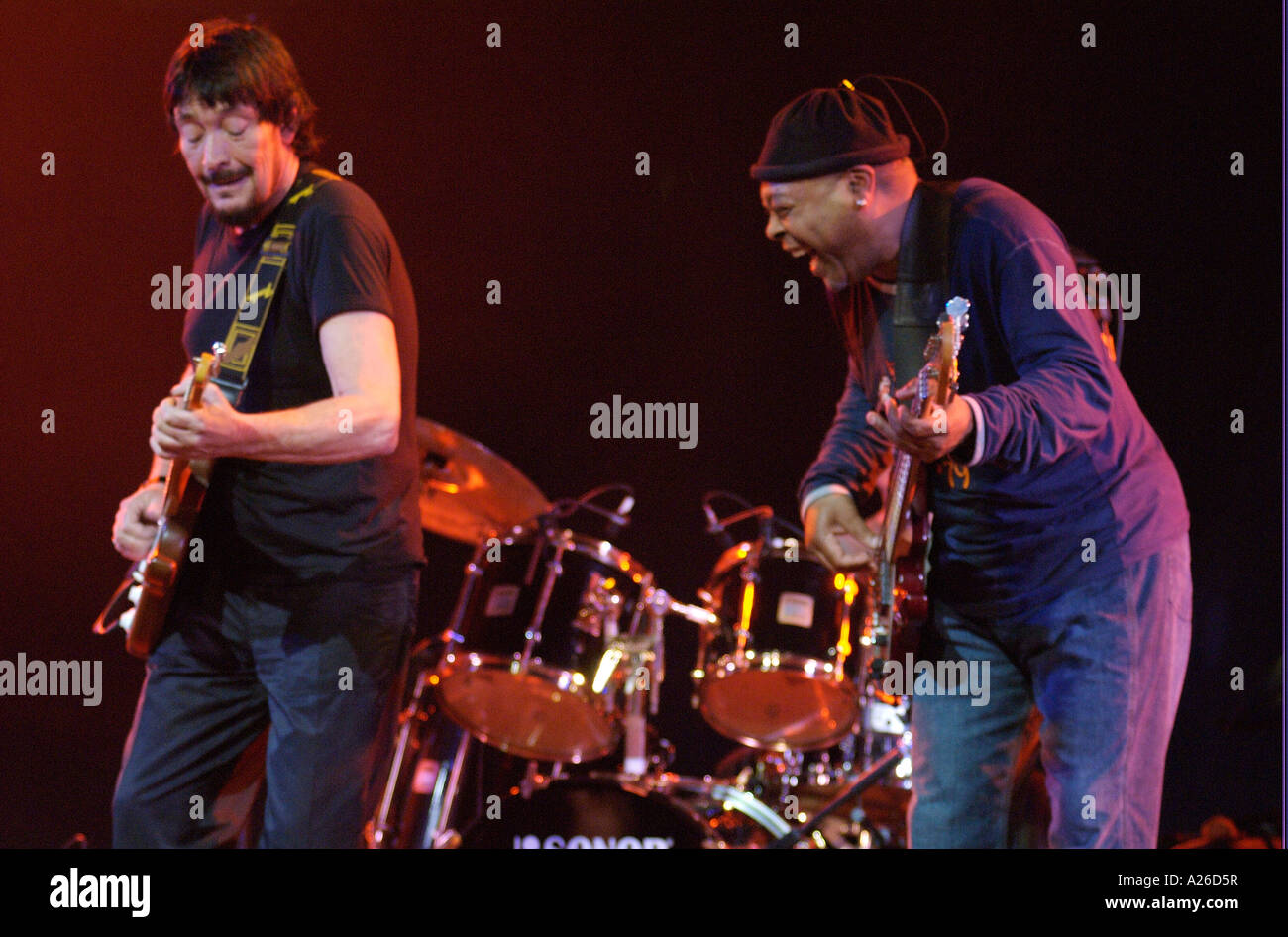 Chris Rea live zu spielen in der Birmingham Symphony Hall 24. April 2006 Stockfoto
