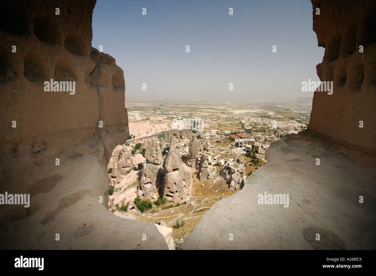 Entfernt alte Höhlenwohnungen in den Fels gehauenen, Burg, Uchisar, Kappadokien, Anatolien, Türkei, Asien Stockfoto