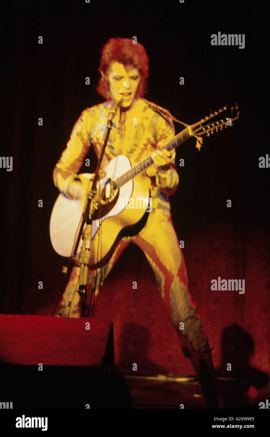 DAVID BOWIE in den frühen 1970er Jahren Stockfoto