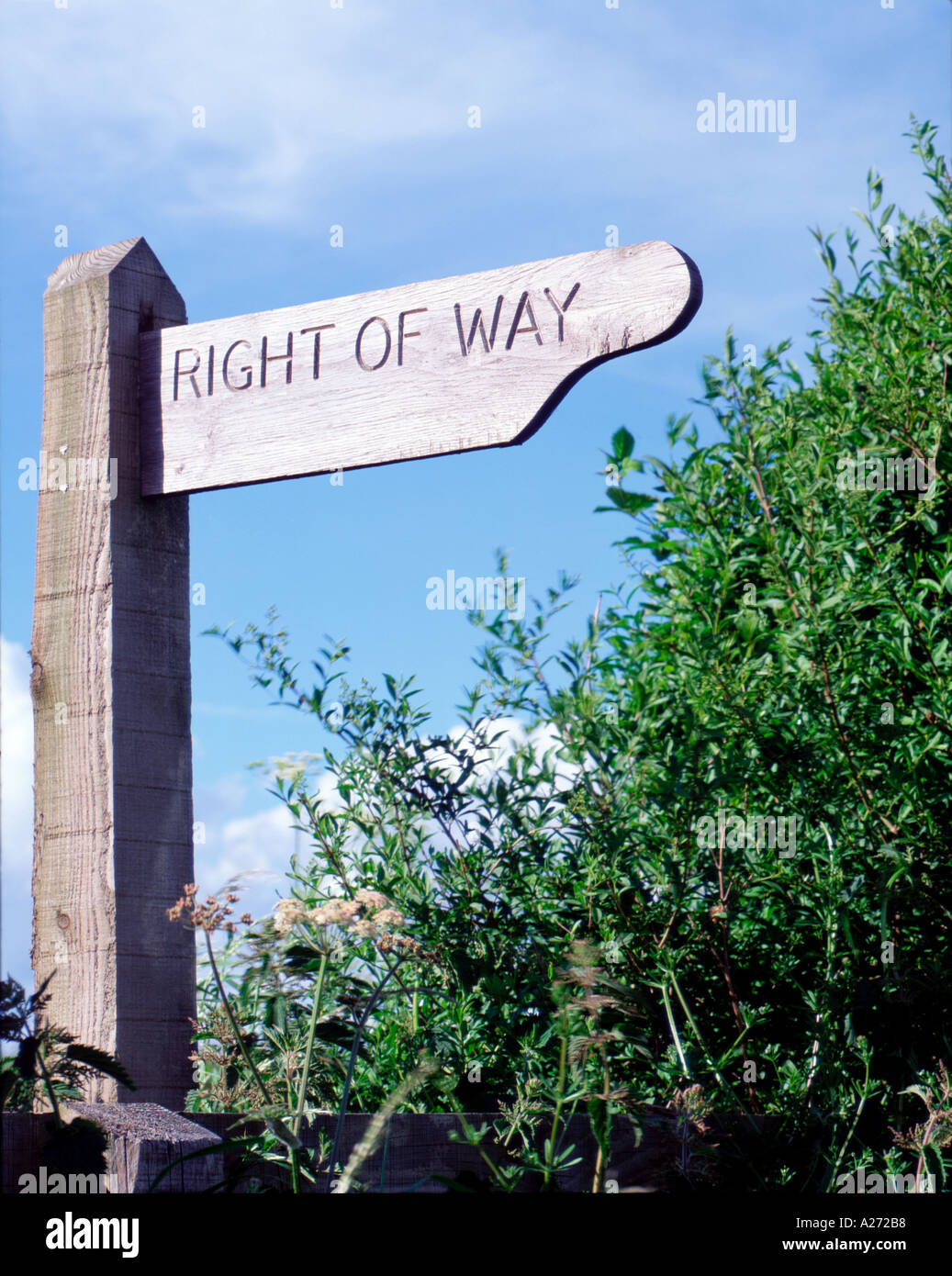 Rechts des Weges Zeichen Wiltshire England UK Vereinigtes Königreich Großbritannien Brite/Britin Stockfoto