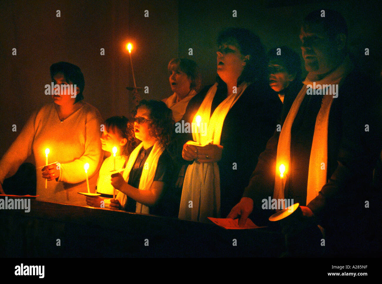 St. Josephs katholische Kirche Ostern Vigil Karfreitag Roehampton London Stockfoto