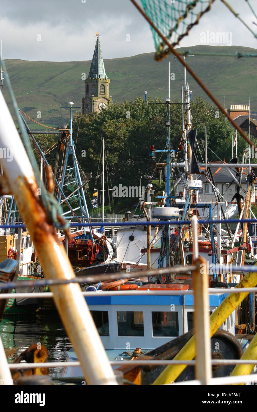 Schließen Sie zugeschnittenen abstrakte Ansicht der Angeln Boot Aufbauten im Hafen Stockfoto