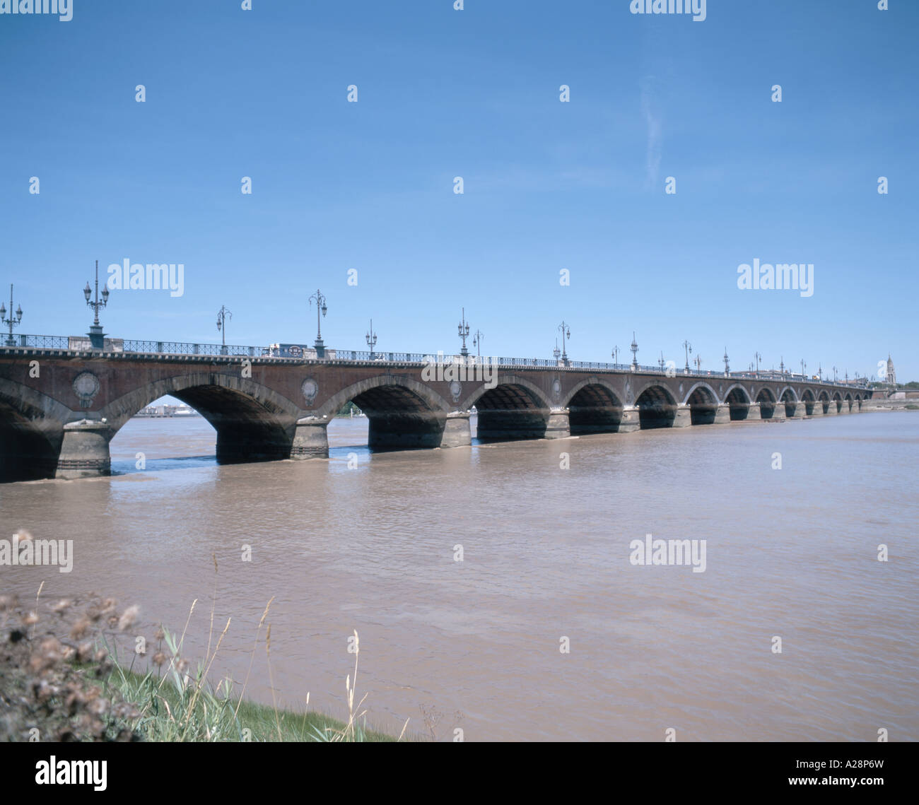 Pont De Pierre, Fluss Garonne, Bordeaux, Gironde, Aquitanien, Frankreich Stockfoto