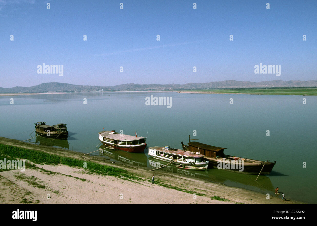 Myanmar-Burma zentrale Pagan Bagan Boote auf dem Ayeyarwady Irrawaddy-Fluss Stockfoto