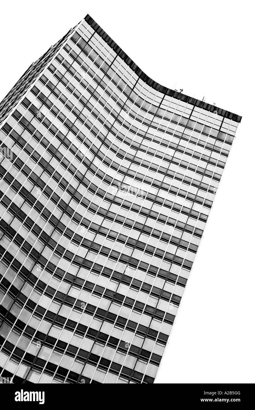 schwarzen und weißen monochromen Hochhaus Hochhaus Wohnungen Wolkenkratzer London England UK Stockfoto