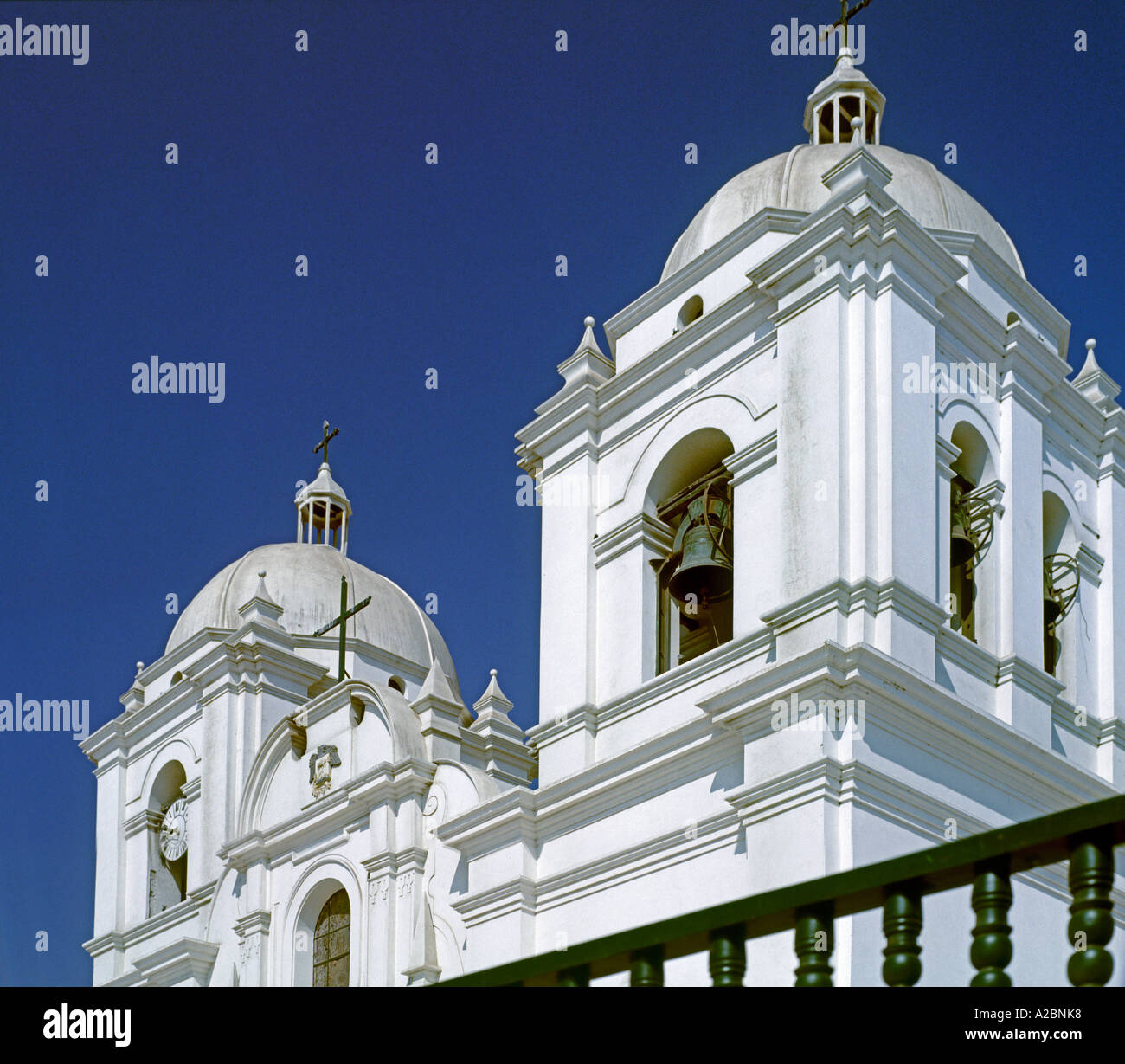 Turm der Kathedrale In der Plaza De Armas In Trujillo In Peru Stockfoto