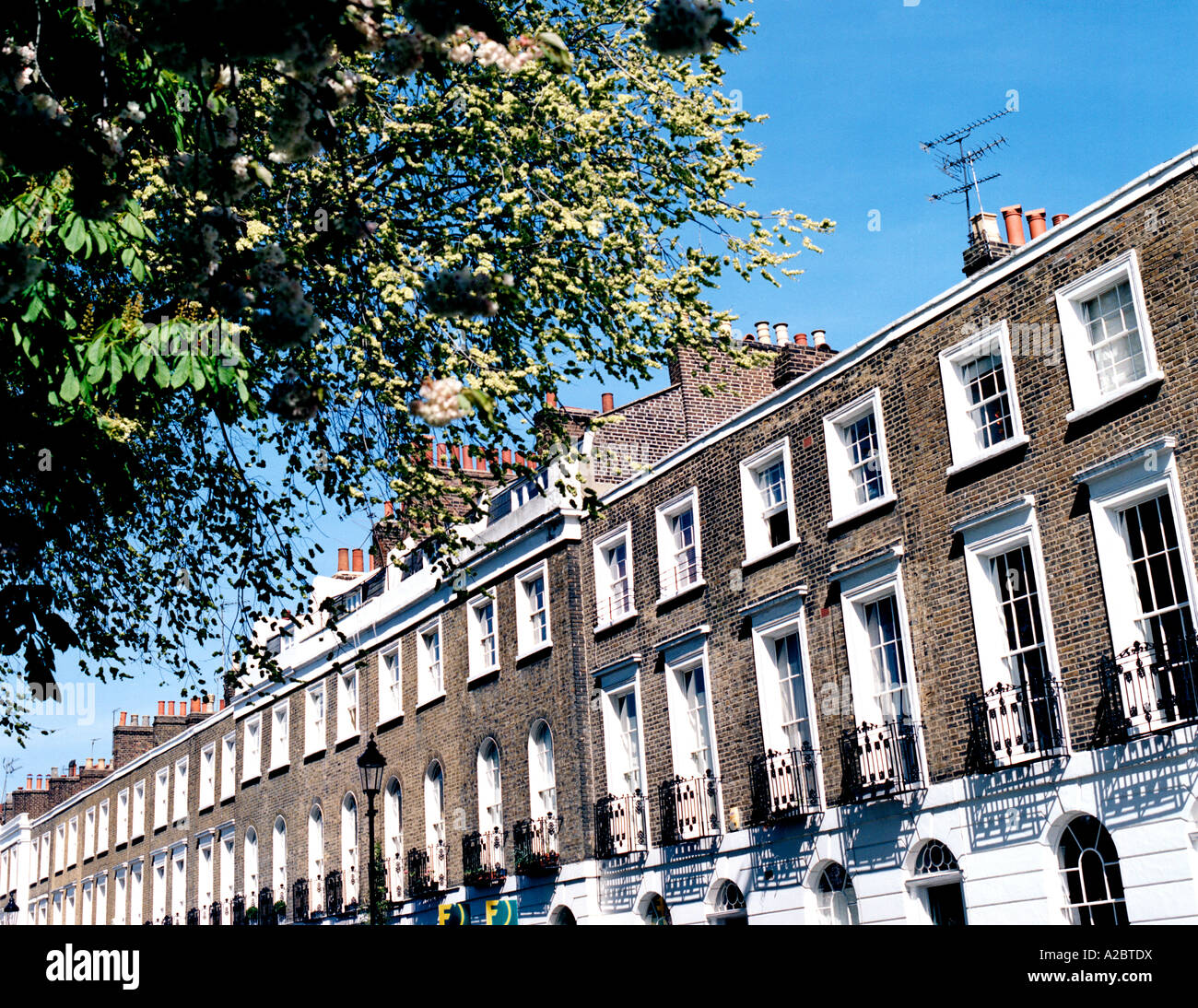 Georgische Reihenhaus wohnen, Islington, London Stockfoto