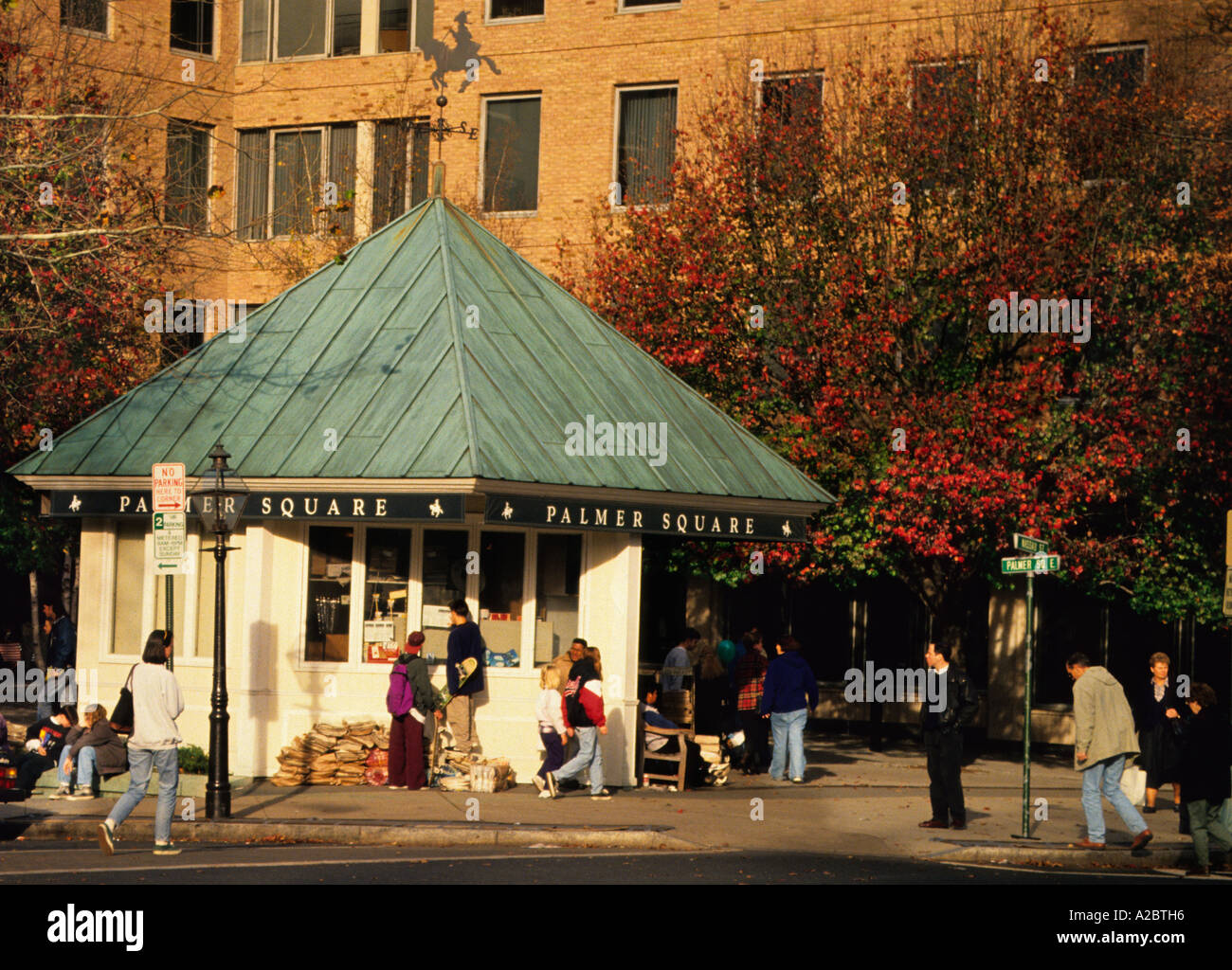 Princeton New Jersey Princeton University Palmer Square in der Nähe des Campus Street Scene. Ivy League University Stadt USA Stockfoto