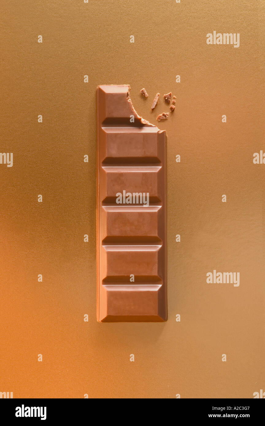 Schokoriegel mit Biss Stockfoto