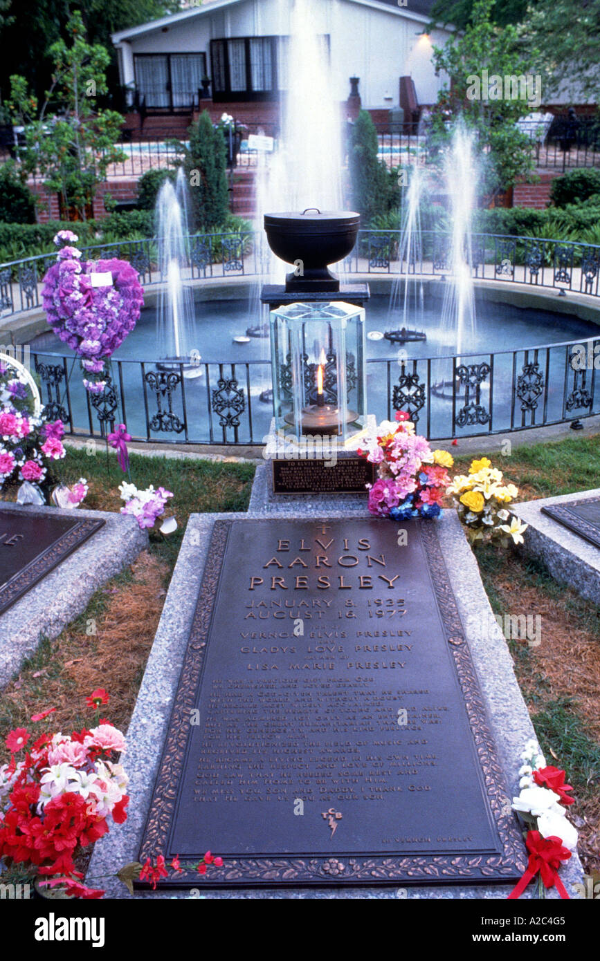 Elvis das Grab auf dem Gelände des Gracelands Stockfoto