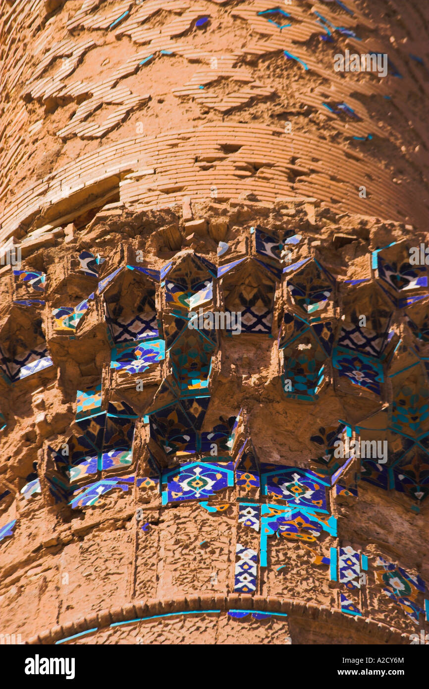 AFGHANISTAN Herat die Mousallah komplexer Handarbeit auf einem Minarett von mehreren Minaretten in diesem Komplex Stockfoto