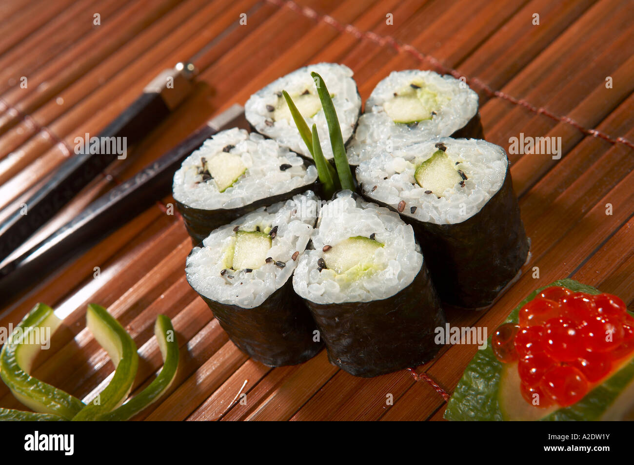 Hoso-Maki mit Gurke Stockfoto