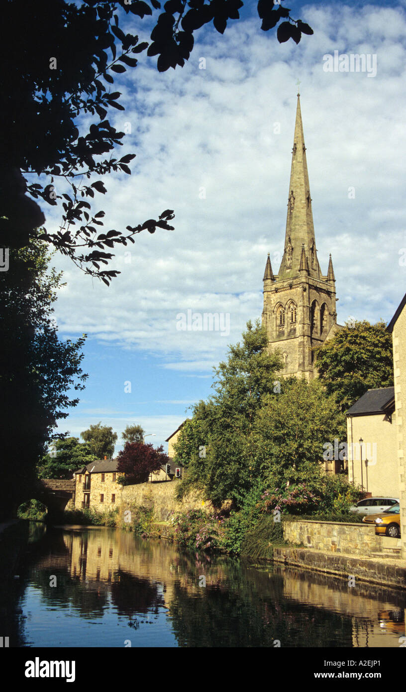 Str. Peters Kathedrale am Ufer des Lancaster-Kanal Stockfoto