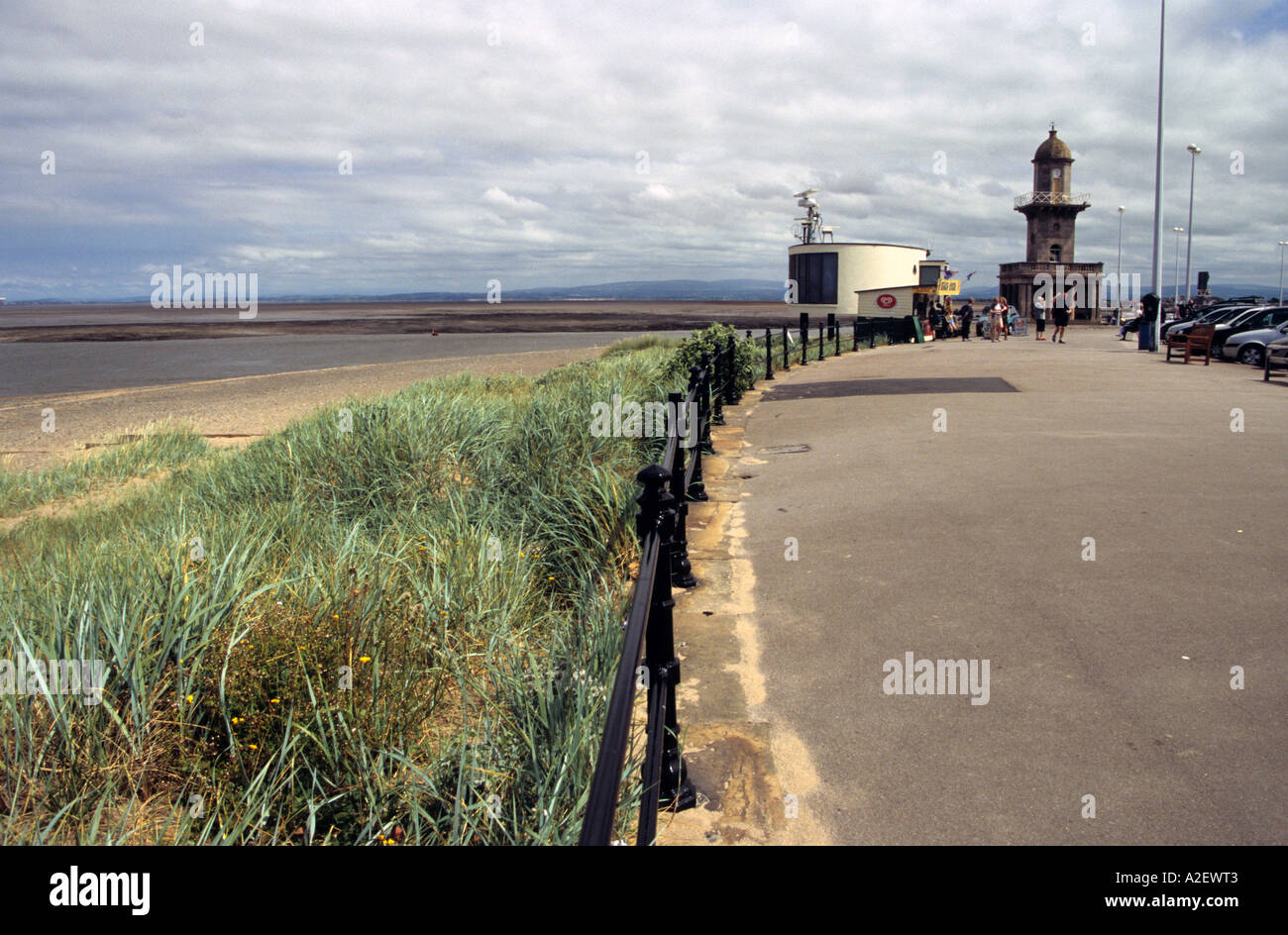 Promenade und unteren Leuchtturm am Fleetwood Stockfoto
