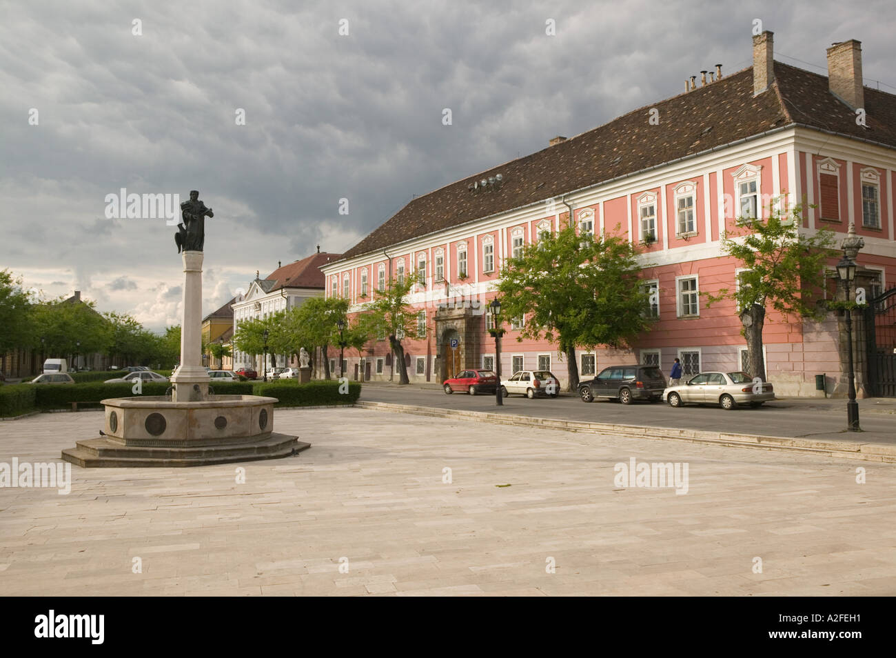 Ungarn, Donau biegen, Vac: Der ehemalige Bischofspalast / Marcius 15 ter (Quadrat) Stockfoto