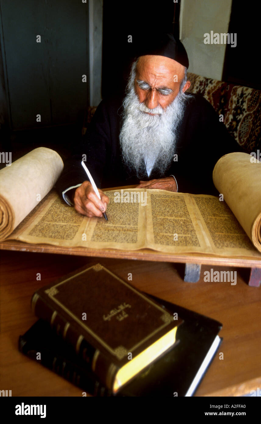 Rabbi Scriber Stockfoto