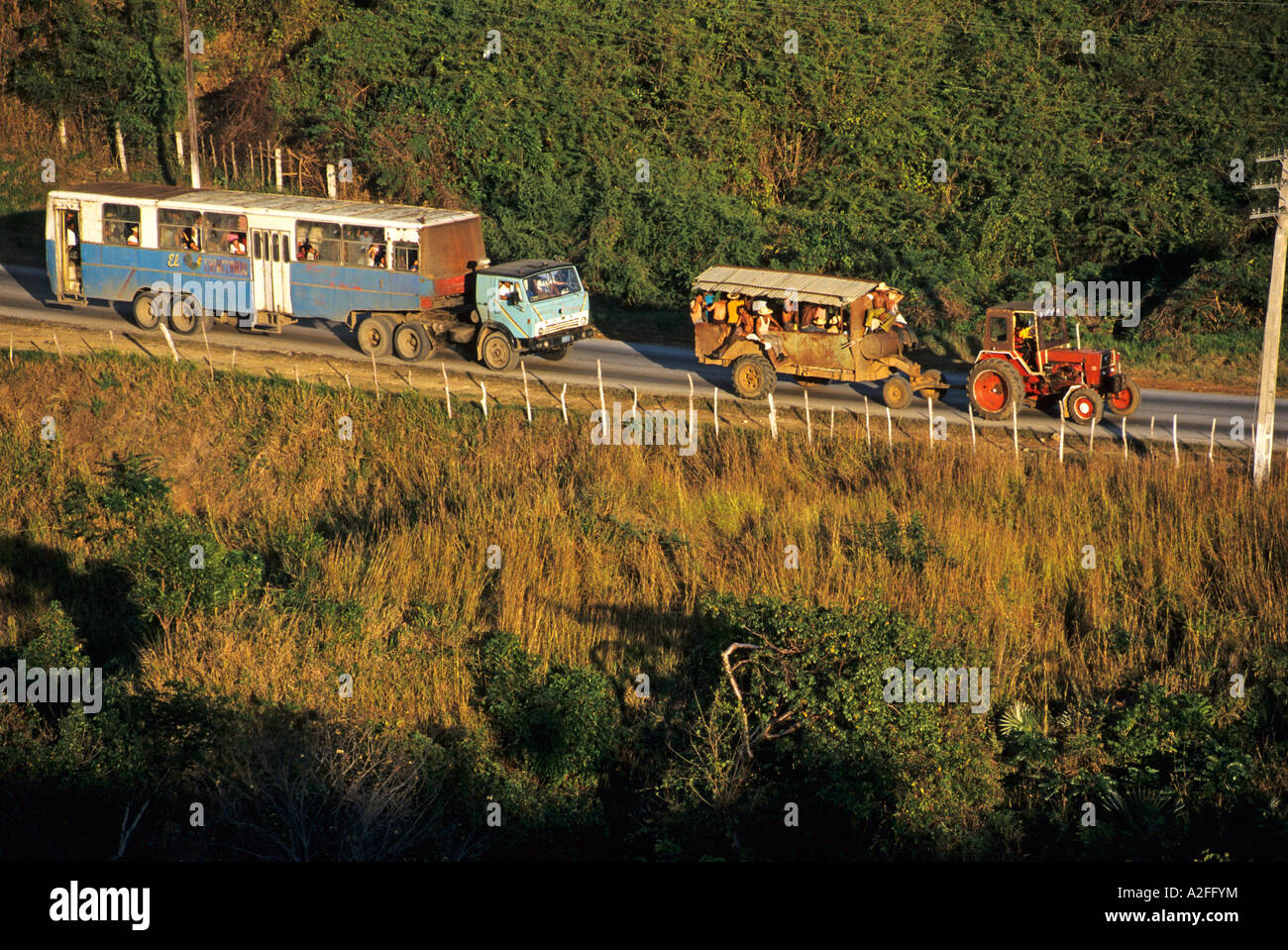 Öffentlichen Verkehrsmitteln per LKW und Traktor, Kuba Stockfoto