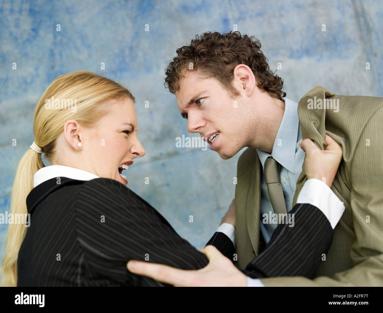 Unternehmer und Unternehmerin Streit Stockfoto